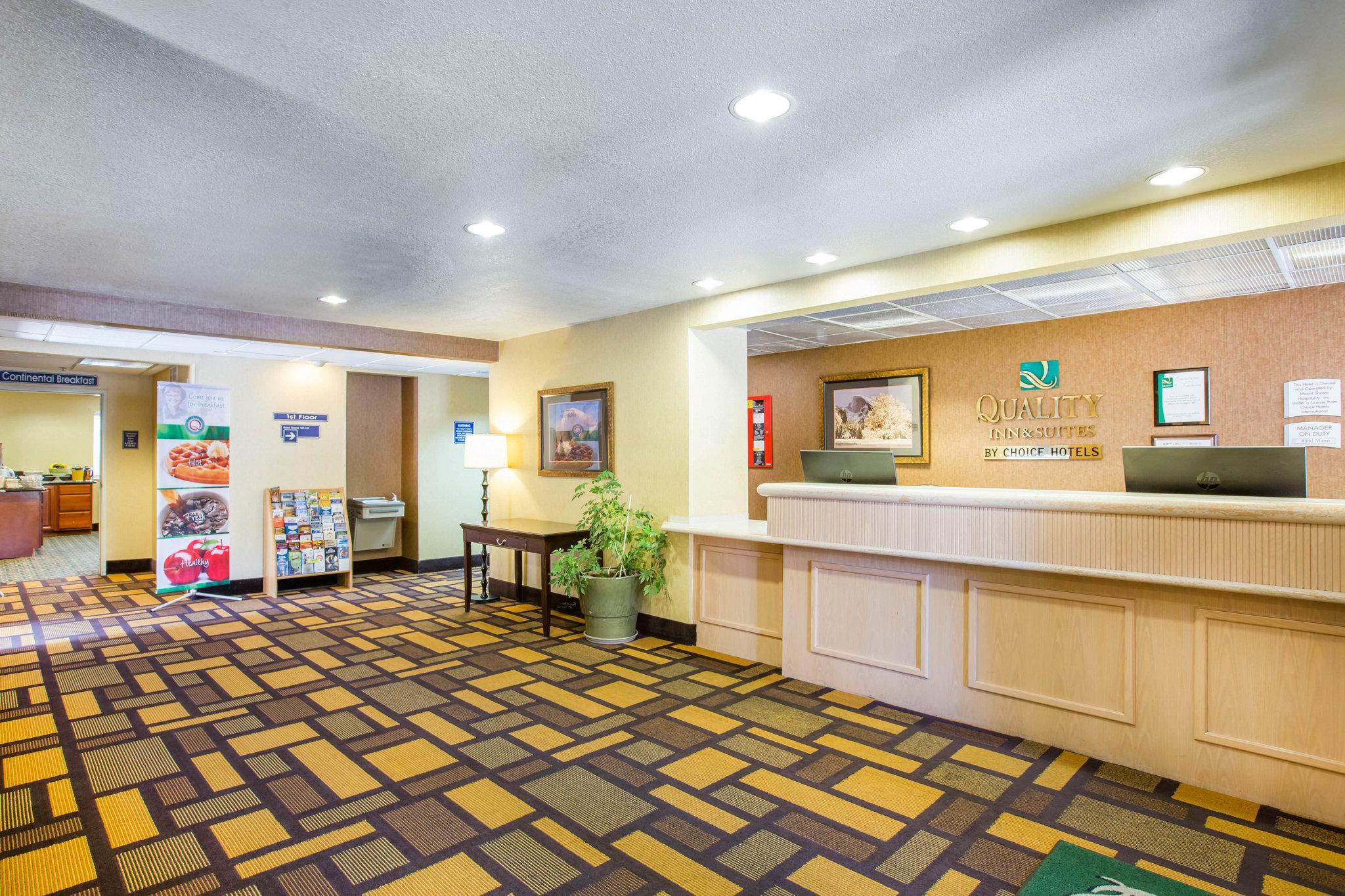 Quality Inn & Suites Weed Esterno foto