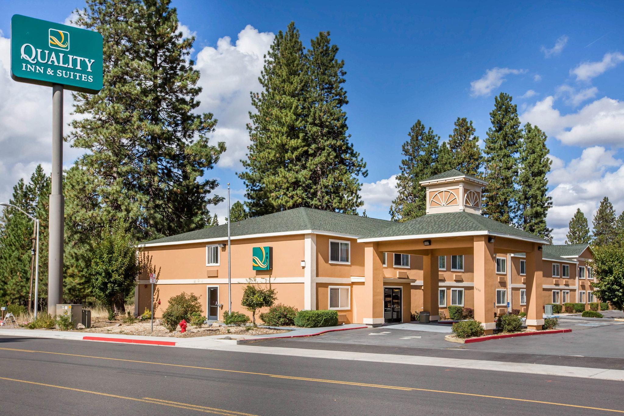 Quality Inn & Suites Weed Esterno foto