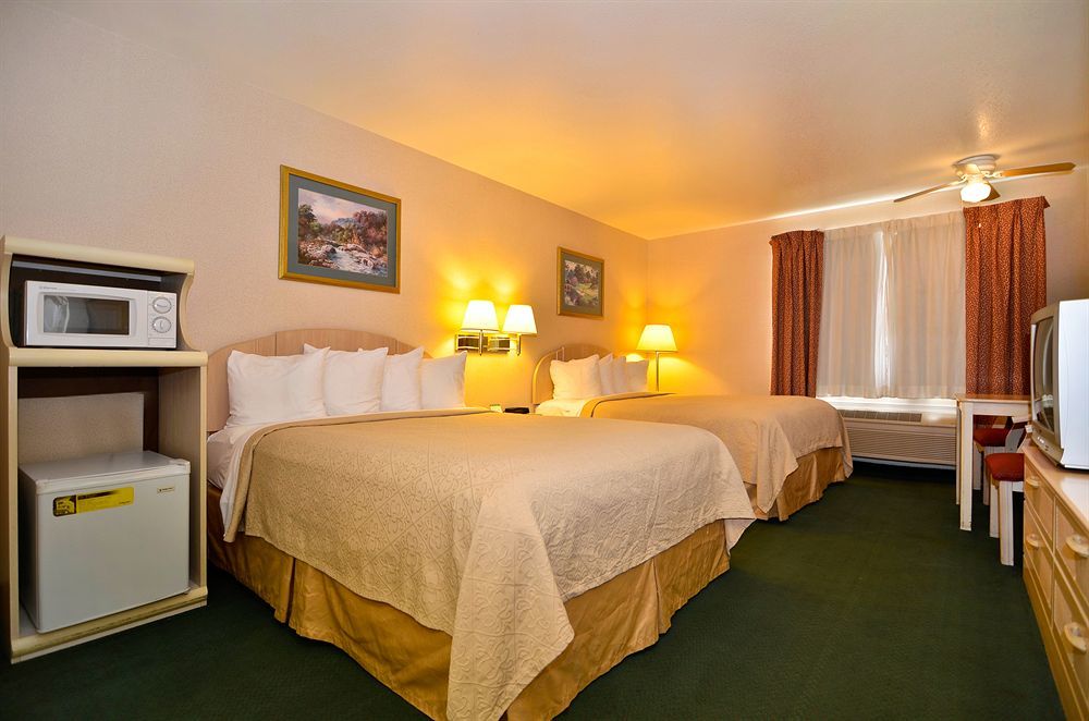 Quality Inn & Suites Weed Camera foto