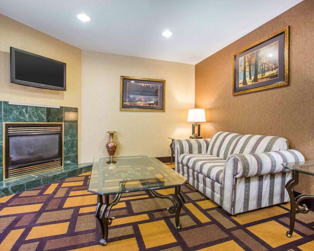 Quality Inn & Suites Weed Esterno foto