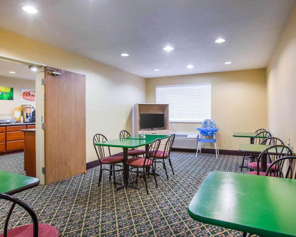 Quality Inn & Suites Weed Esterno foto