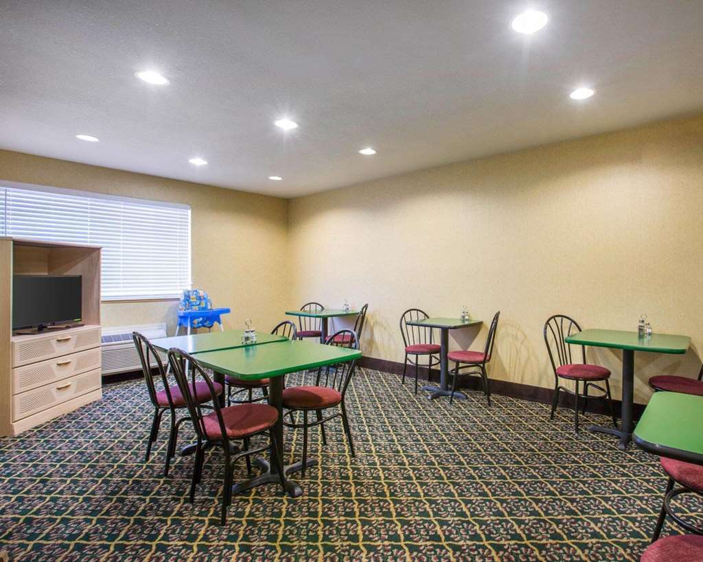 Quality Inn & Suites Weed Esterno foto
